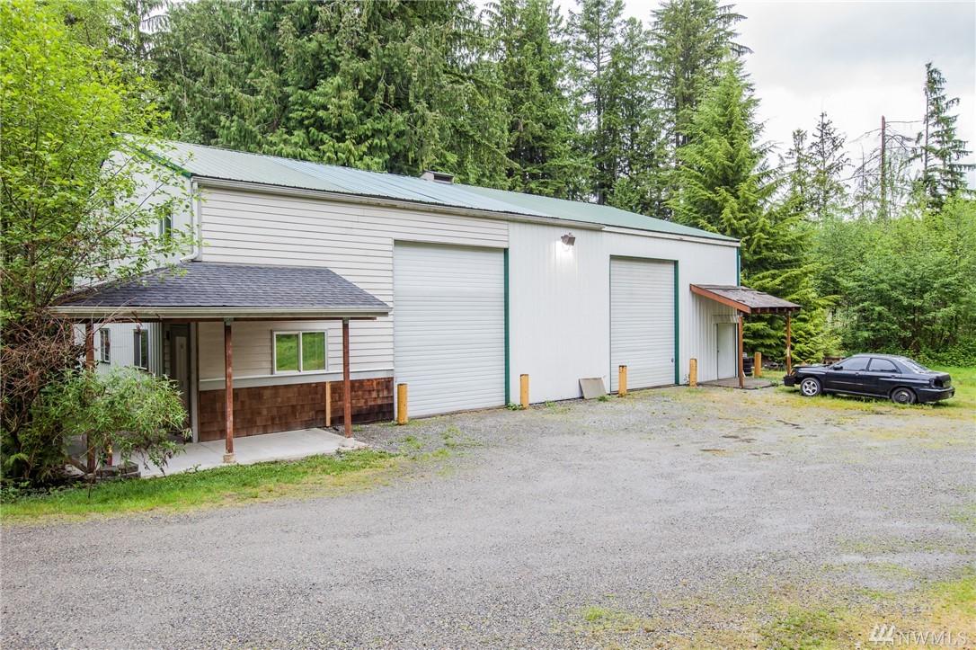15805 242nd St - Photo 1