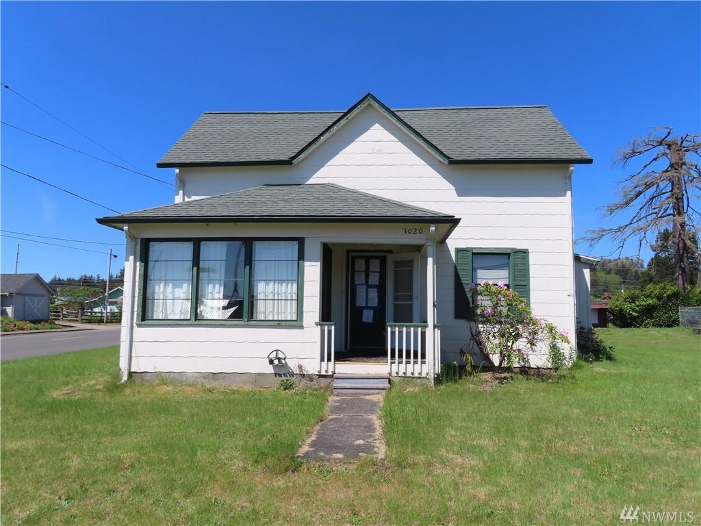 1020 Young St - Photo 1