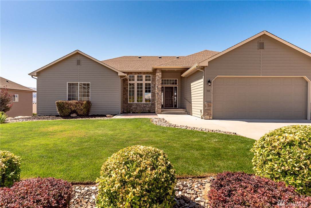 844 Briarwood Terr - Photo 1