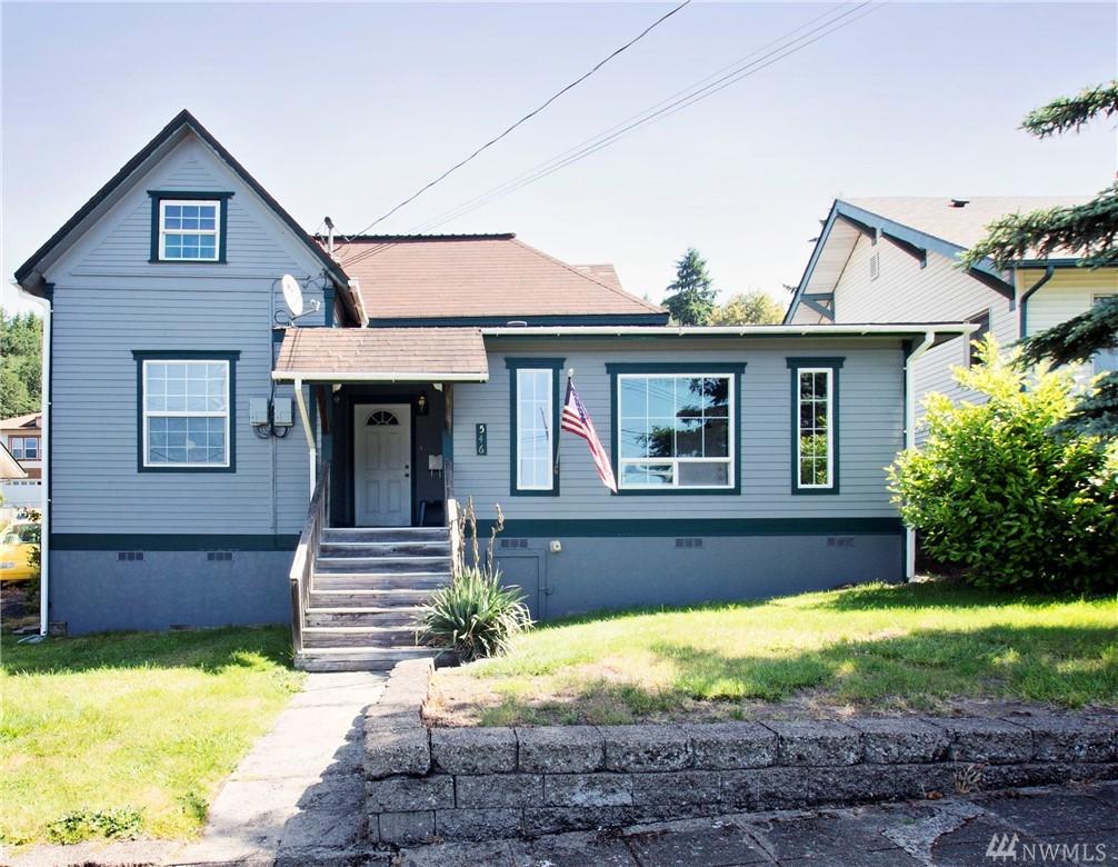 546 Washington Ave - Photo 1