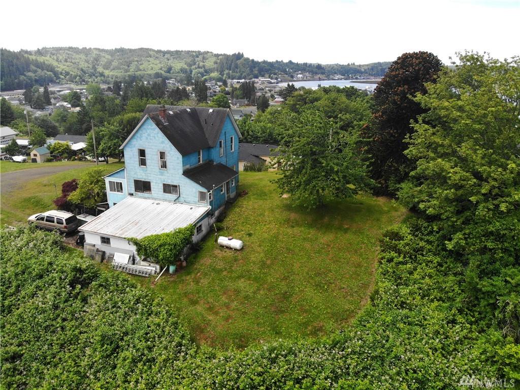 811 Oregon Ave - Photo 1
