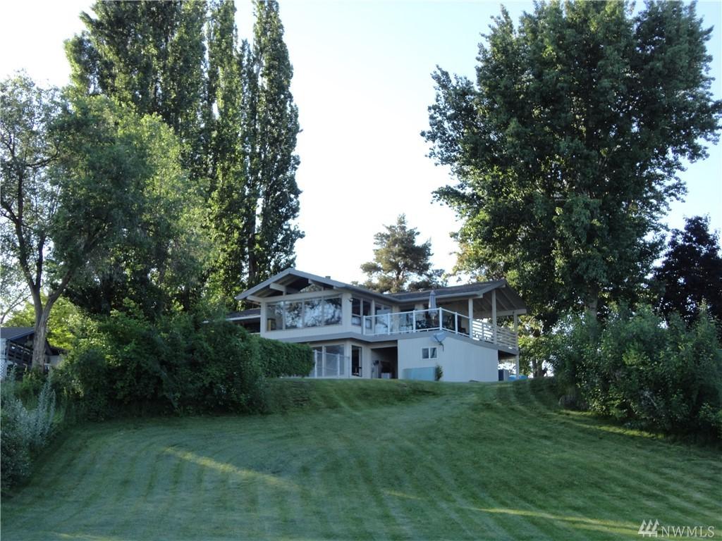 425 Northshore Dr - Photo 1