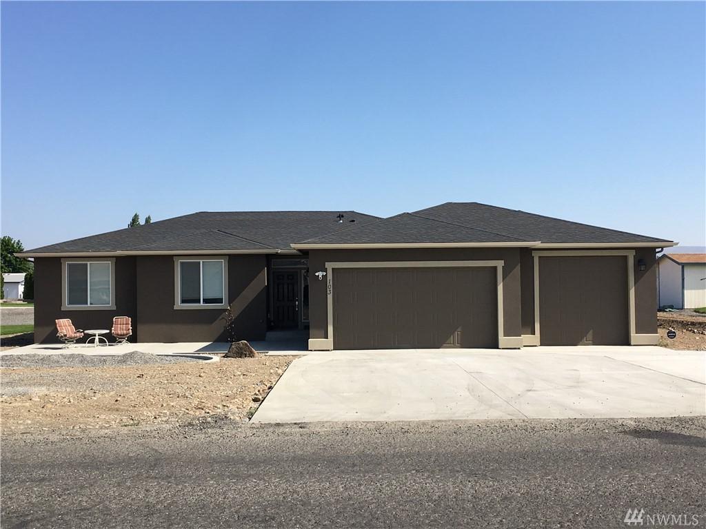 408-SW Davidson - Photo 1