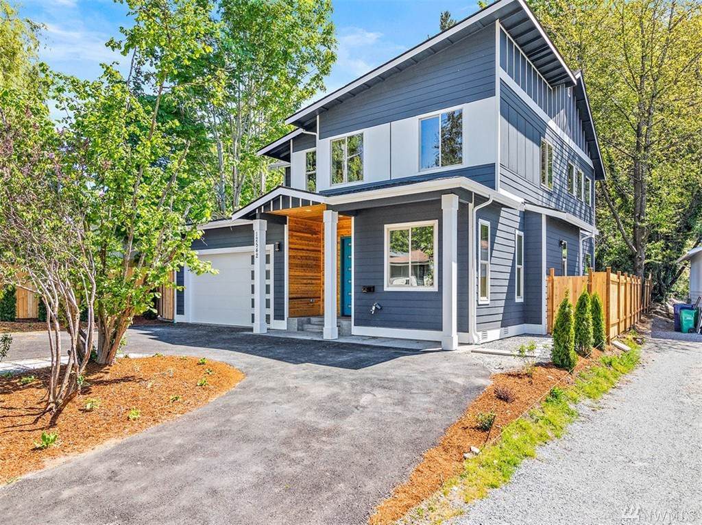 12542 69th Ave - Photo 1