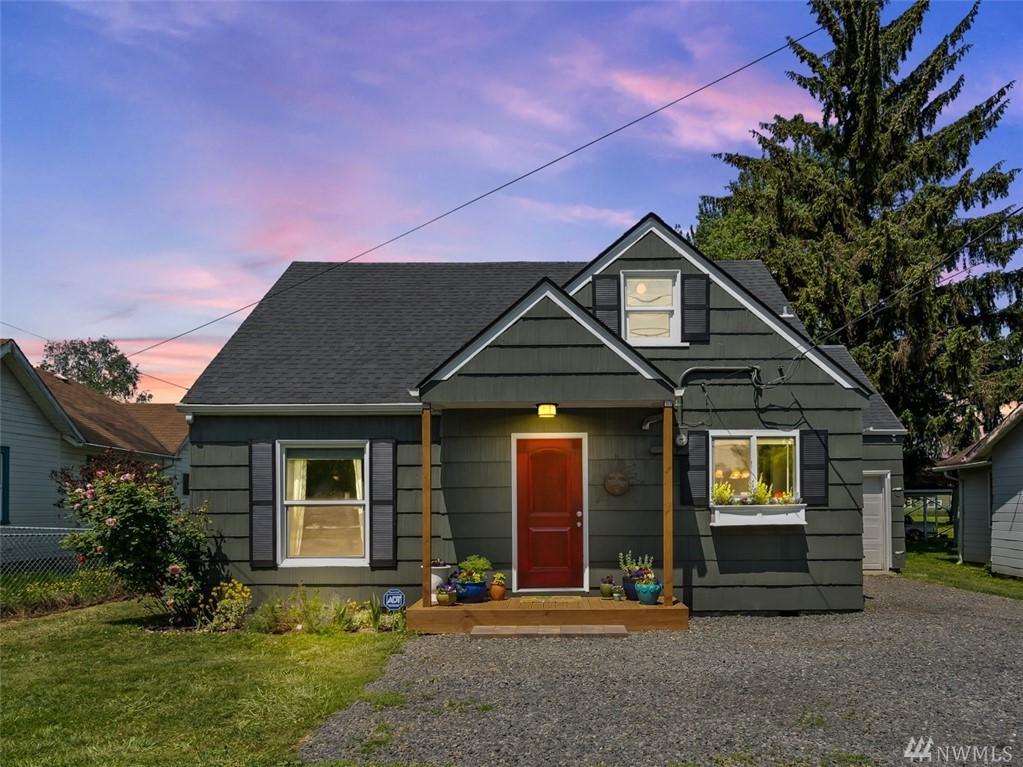 3232 Washington Wy - Photo 1