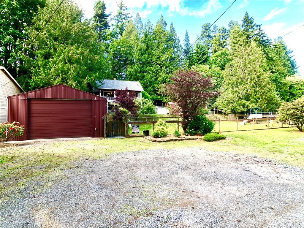 1903 Rainier Ave - Photo 1