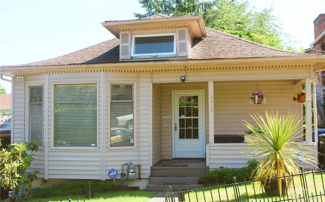 3013 Spruce St - Photo 1
