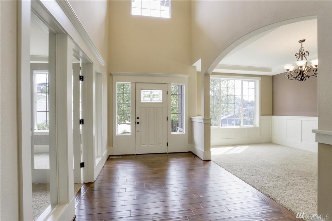 17018 W Hill Dr - Photo 1