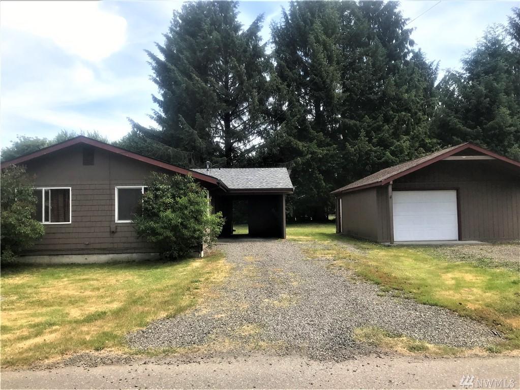 371 Spruce Dr - Photo 1