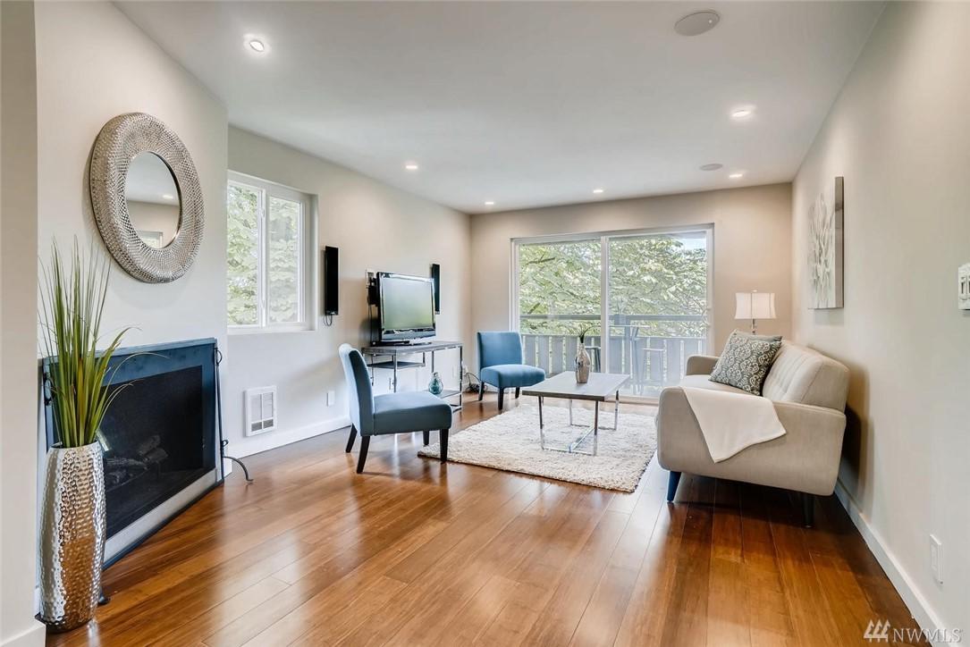 700 15th Ave - Photo 1