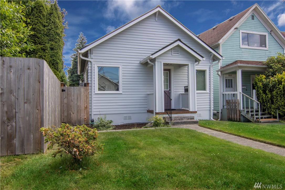 2605 Walnut St - Photo 1