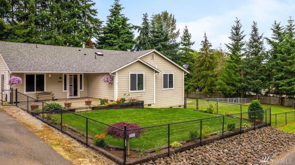 1105 Crosby Ave - Photo 1