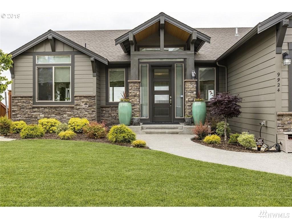 9924 176th Ave - Photo 1