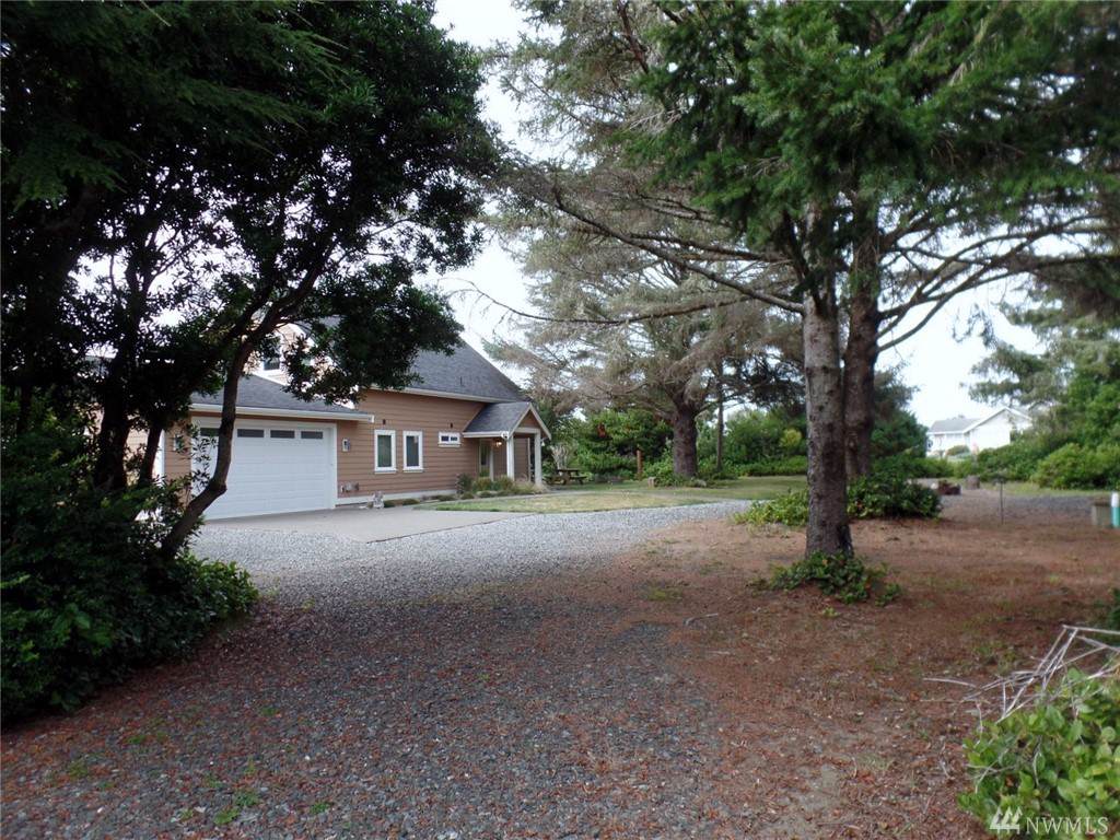 350 Butterclam St - Photo 1