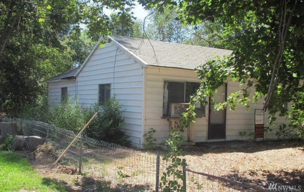 7637 Rainier - Photo 1
