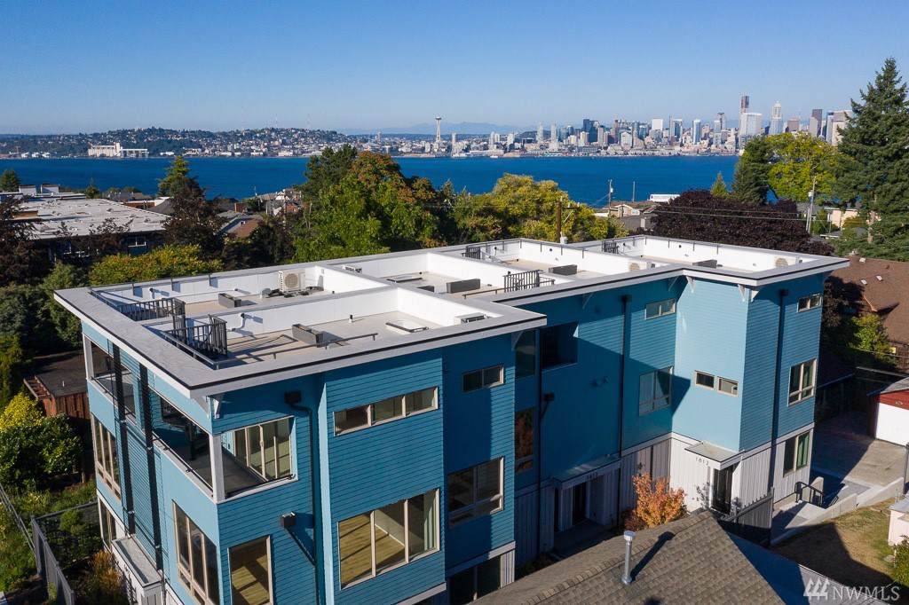 1612 California Ave - Photo 1