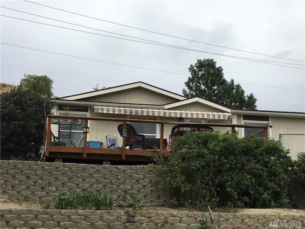 1650 Sunset Dr - Photo 1