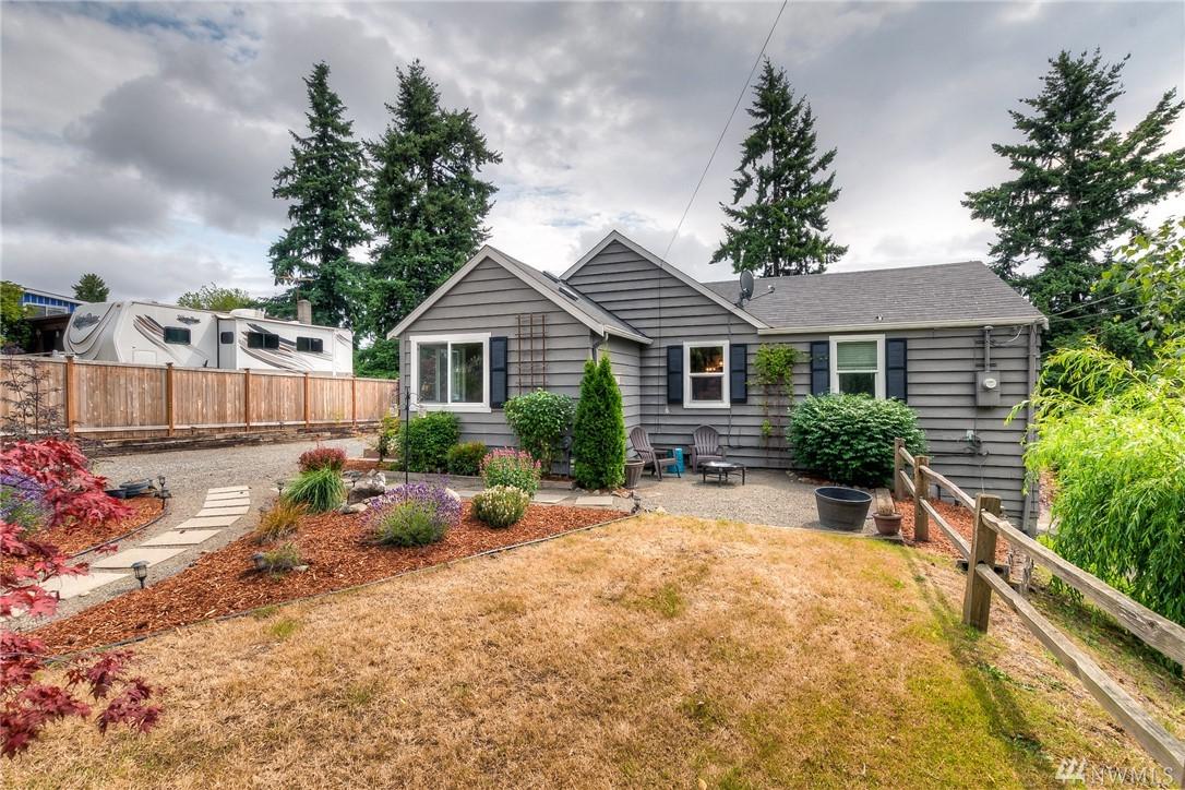 11432 11th Ave - Photo 1