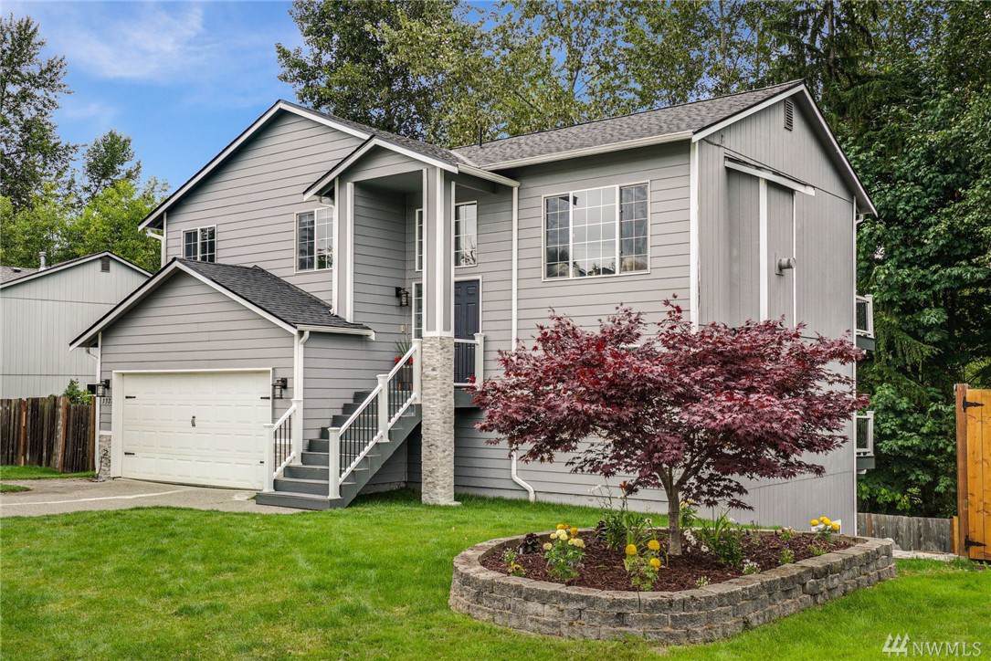 3327 Lake Dr - Photo 1