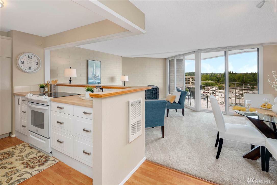 9500 Rainier Ave - Photo 1