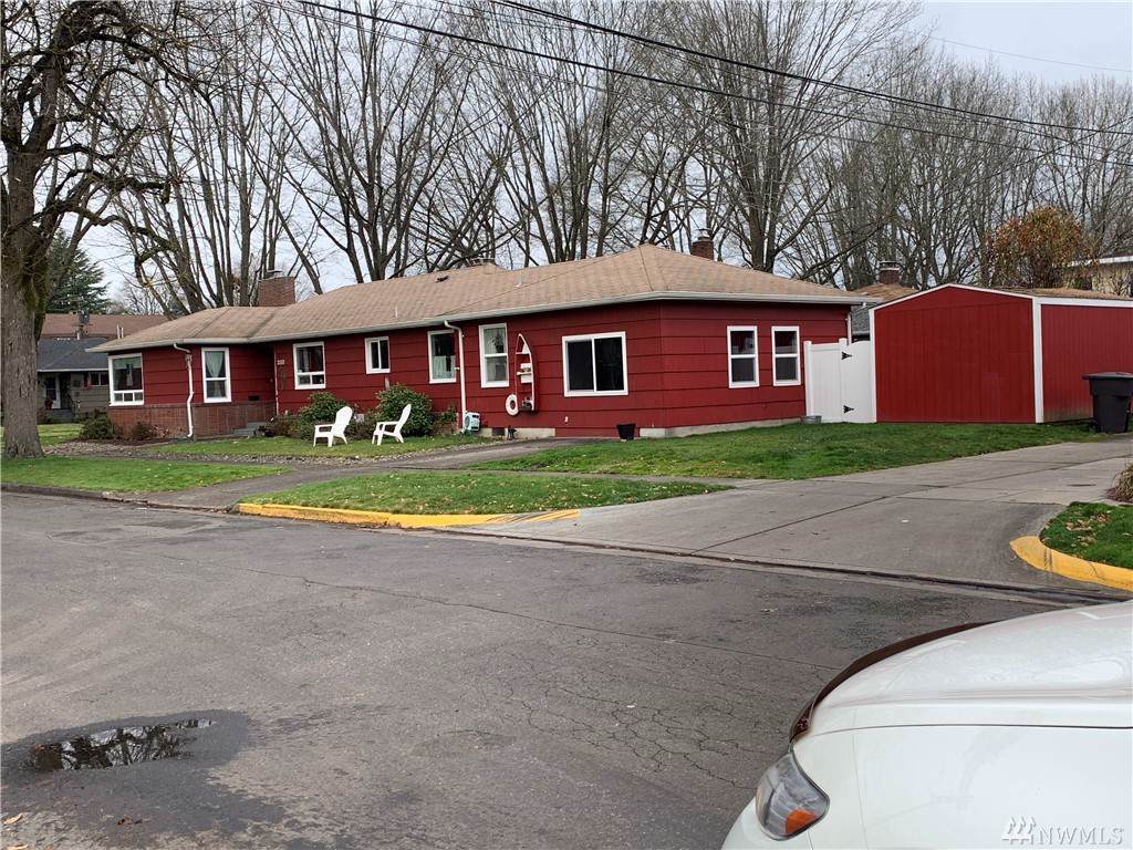 2152 Delaware St - Photo 1