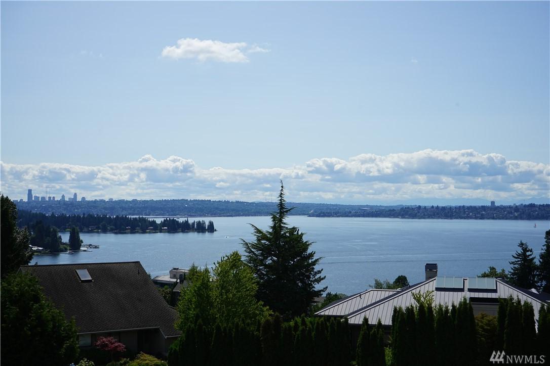 5065 104th Ave - Photo 1