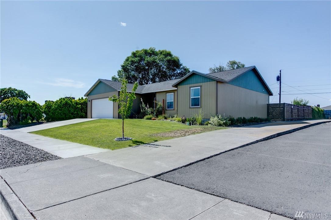 348 Northshore Dr - Photo 1