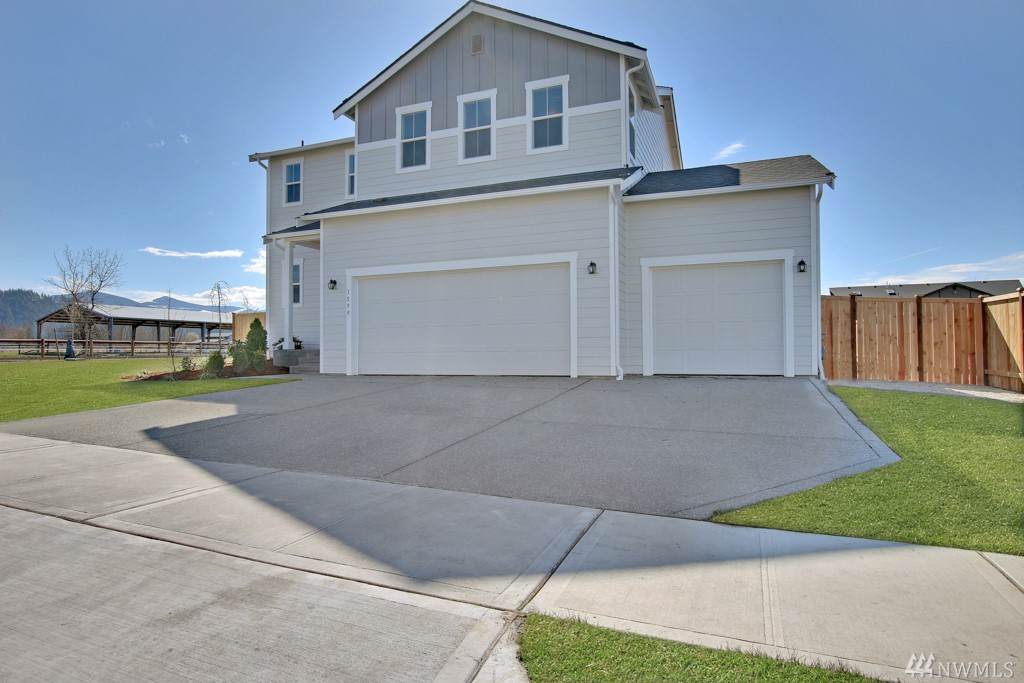 339 Foster St - Photo 1