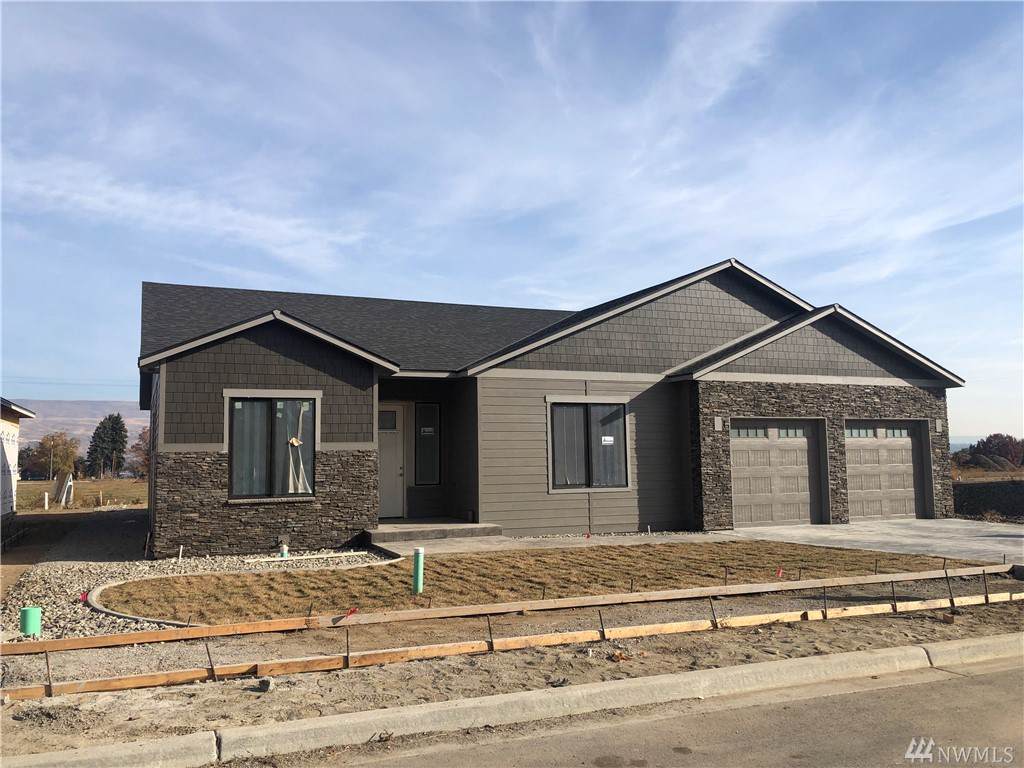 997 Spring Mountain Dr - Photo 1