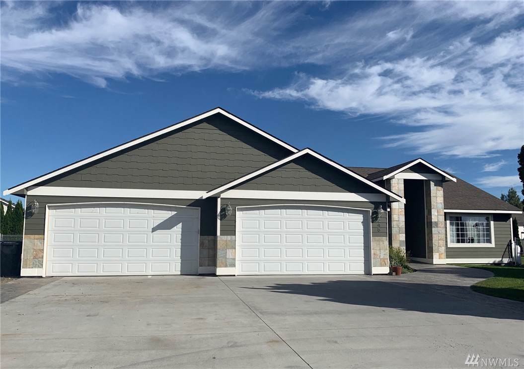 245 Scenic Dr - Photo 1