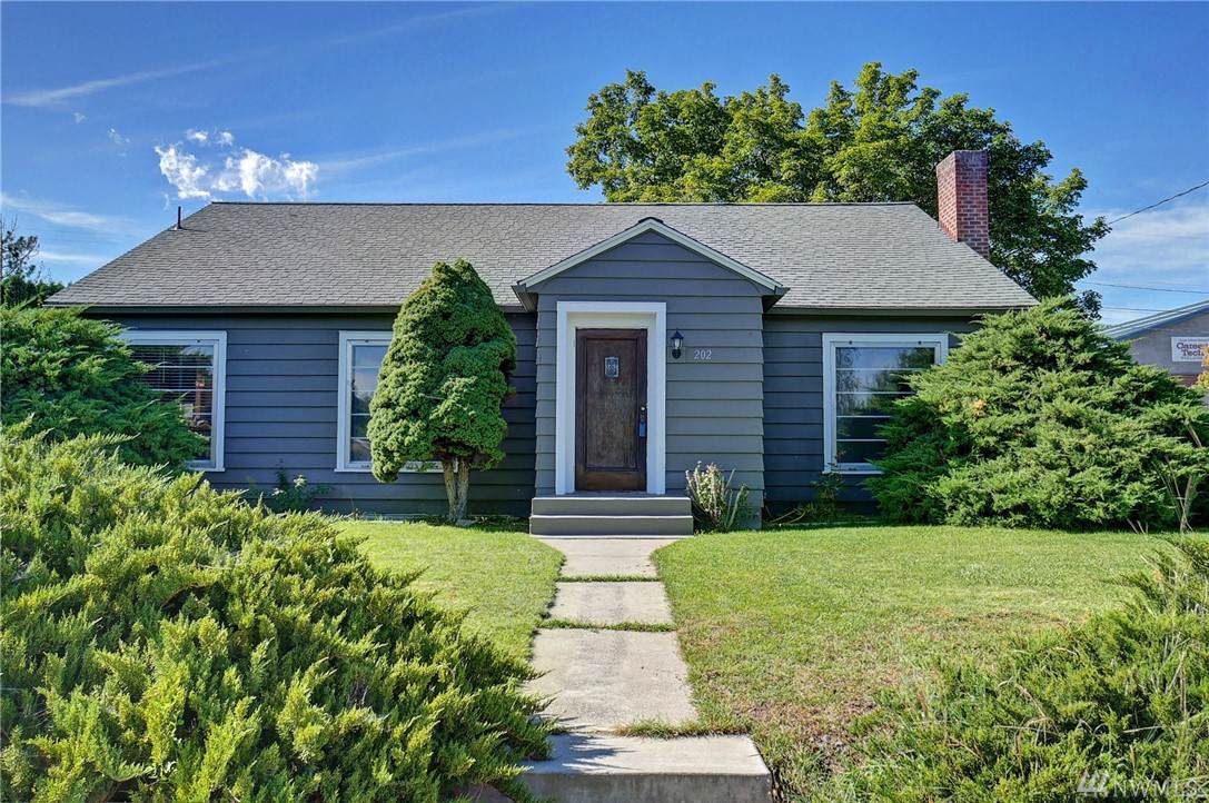 202 Cedar St - Photo 1
