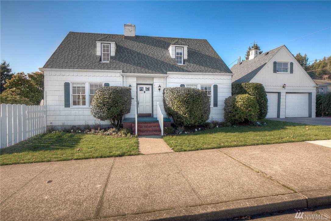 407 6th St - Photo 1