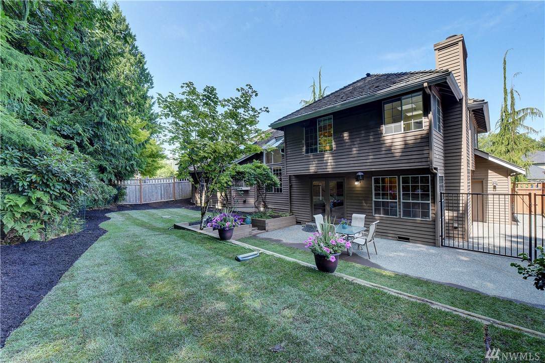 4718 Harbour Heights Dr - Photo 1