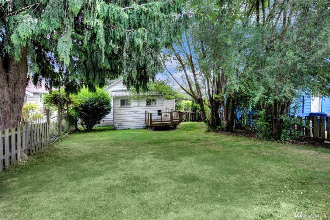 9507 Evanston Ave - Photo 1