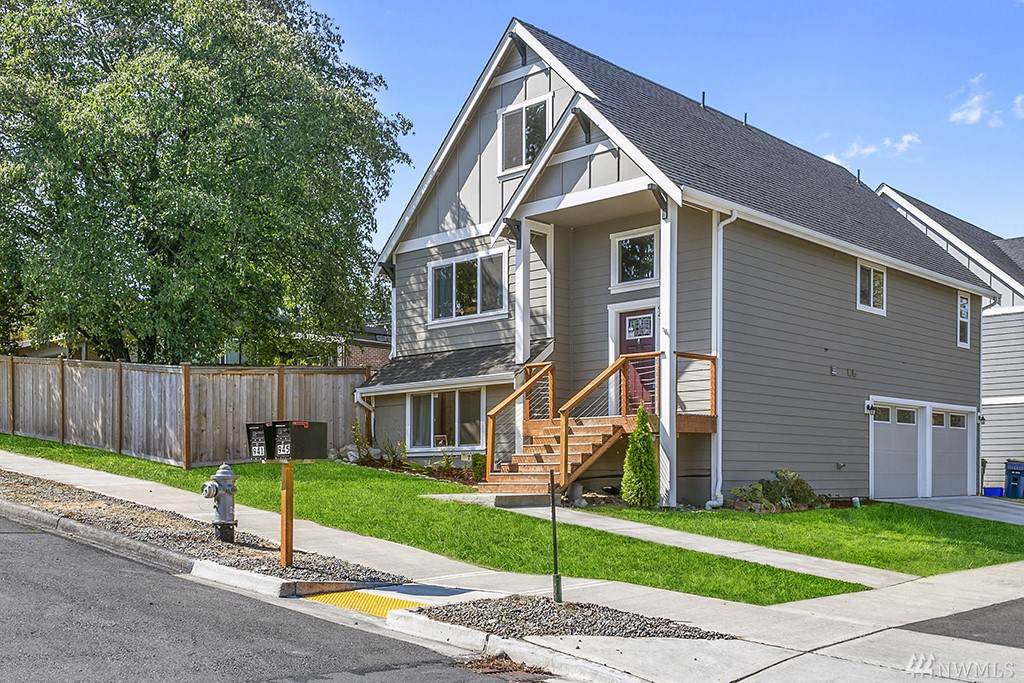 941 50th St - Photo 1