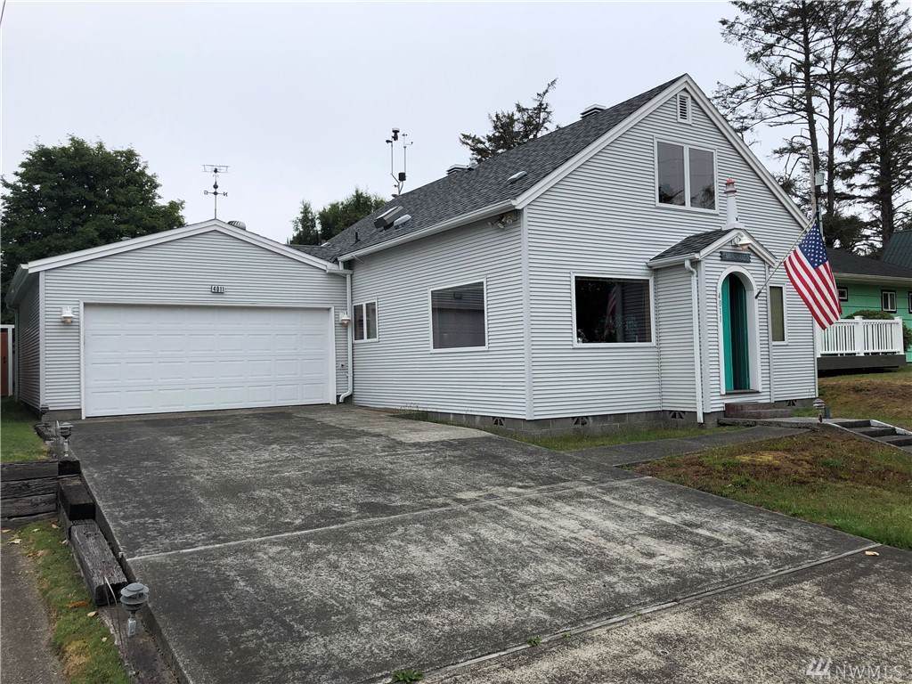 4011 K Place - Photo 1