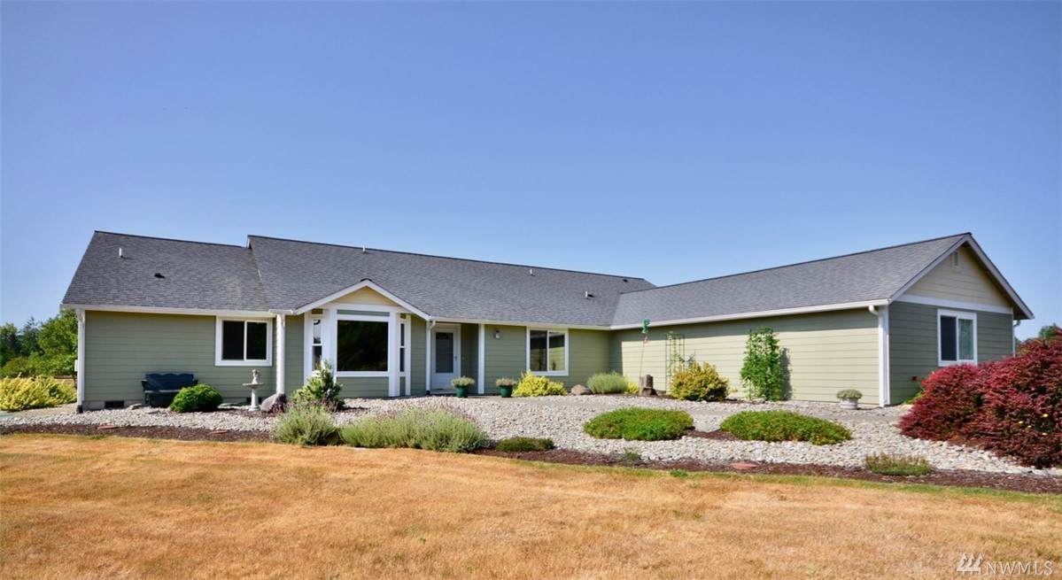 17611 138th Ave - Photo 1