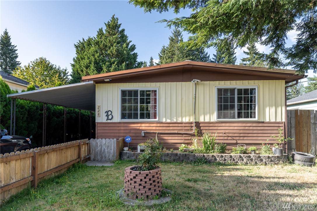 228 John St - Photo 1