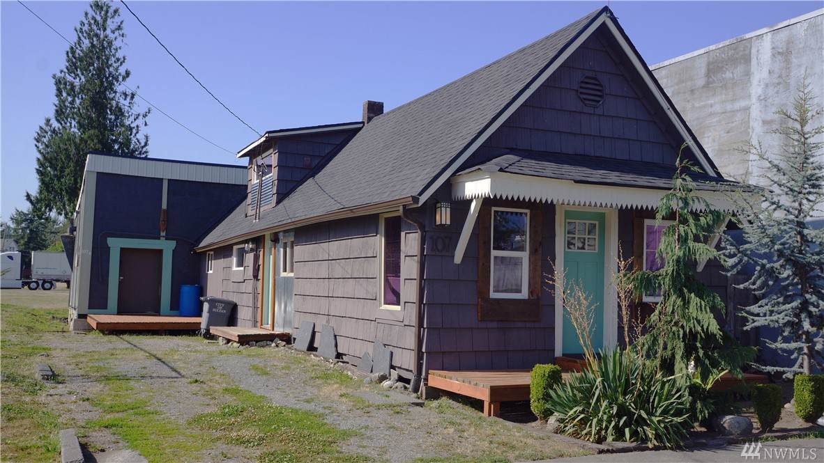 107-A+B Main St - Photo 1