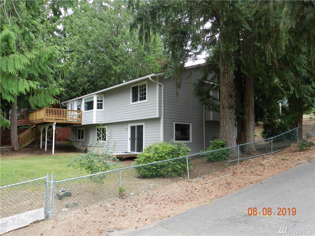 2401 Phinney Bay Dr - Photo 1