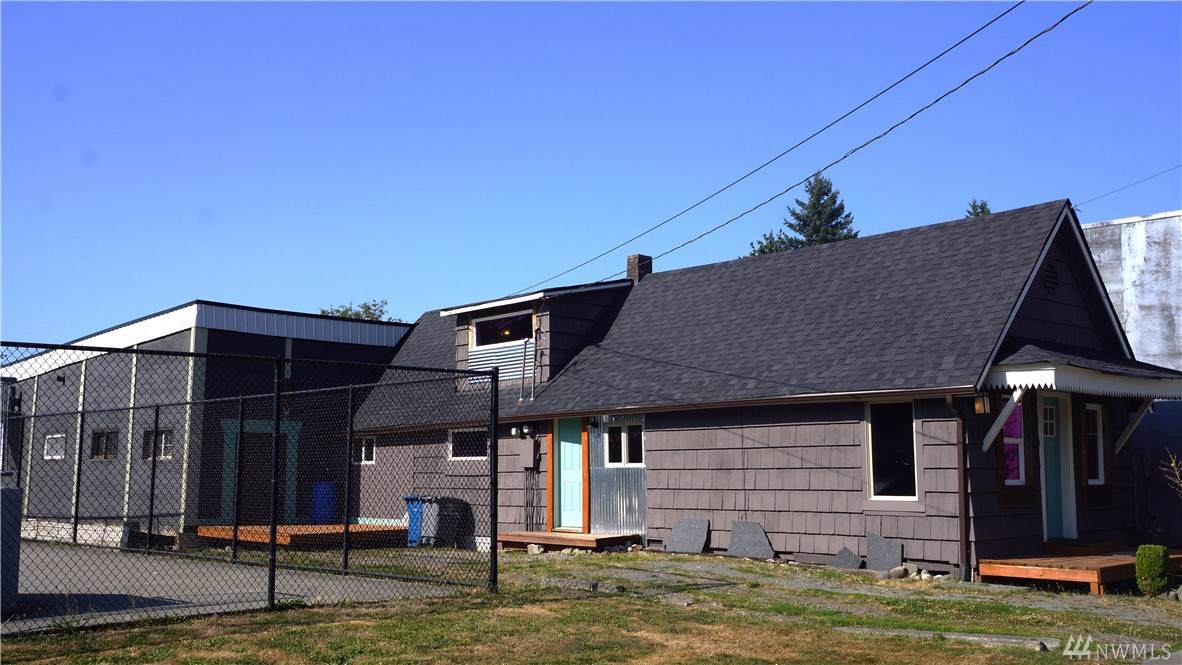107-A+B Main St - Photo 1