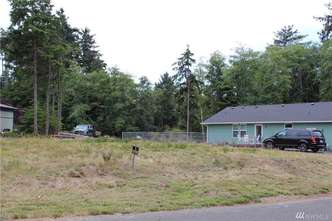 305 Hutton St - Photo 1