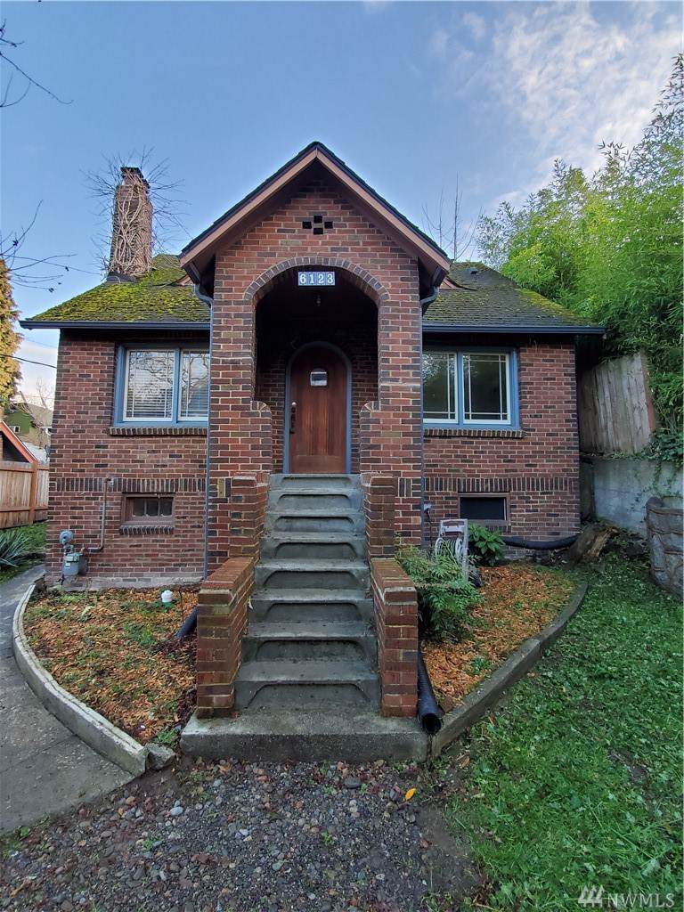 6123 Pilgrim St - Photo 1
