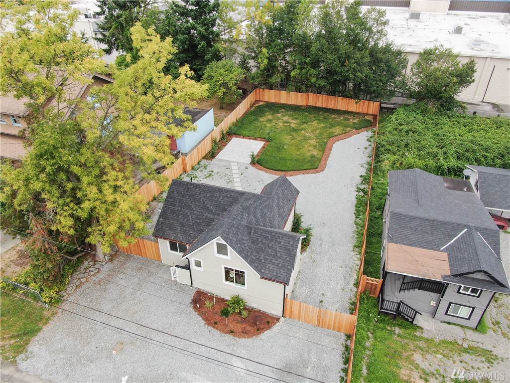 5130 Director St - Photo 1