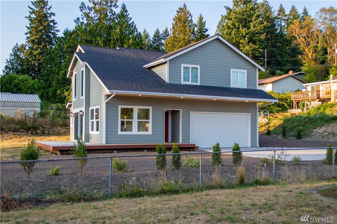 1521 Bertha Ave - Photo 1