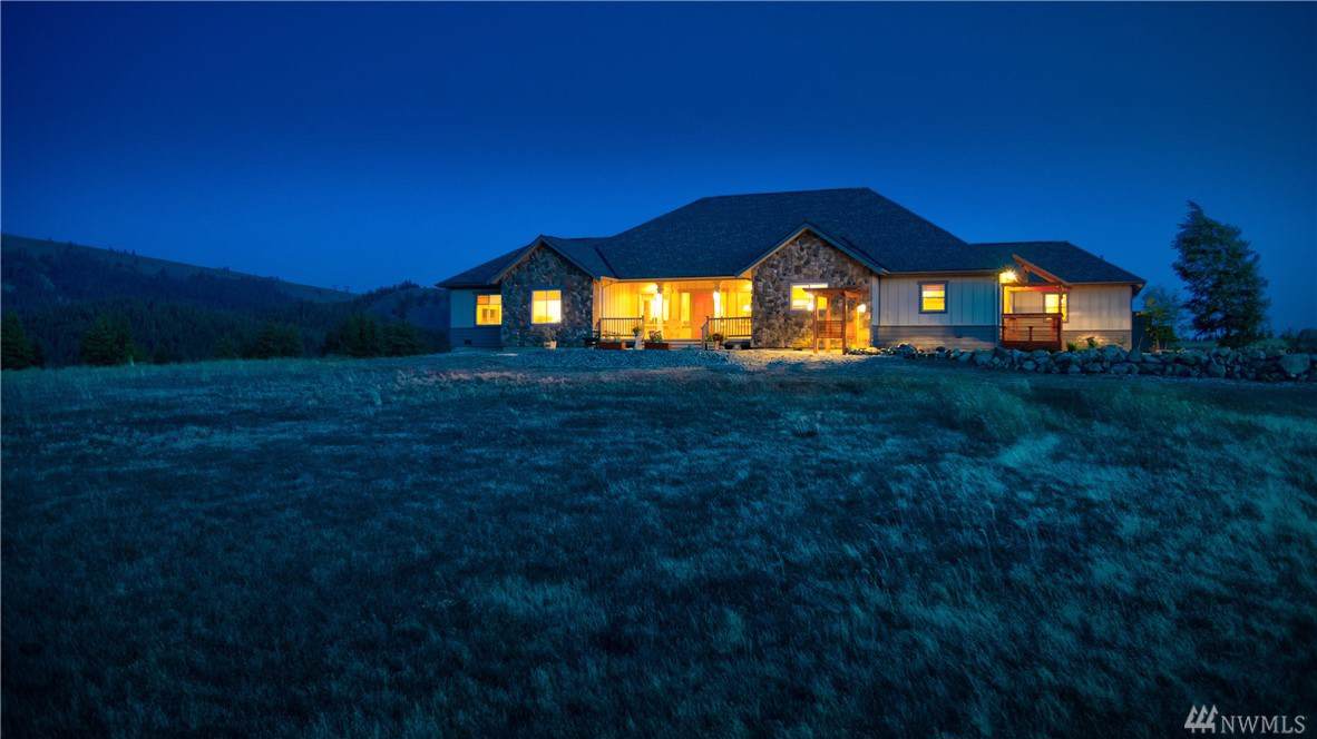 830 Mountain Creek Dr - Photo 1