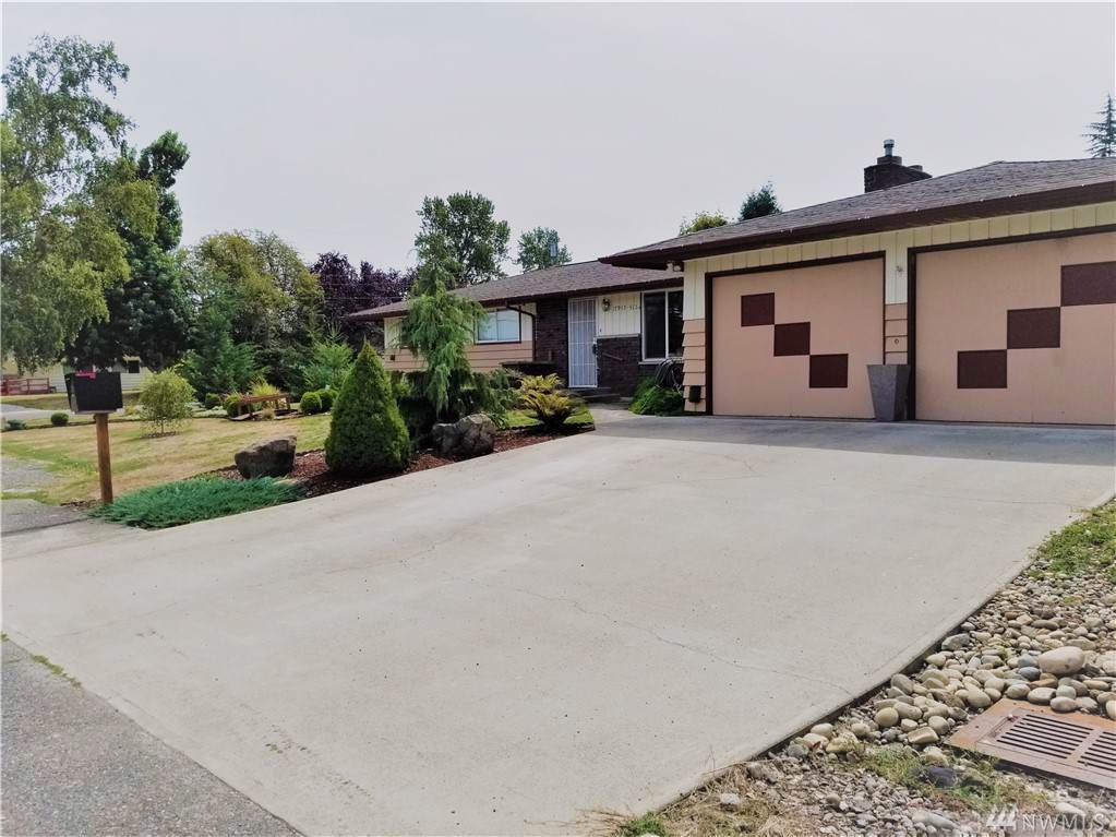 17939 51st Ave - Photo 1