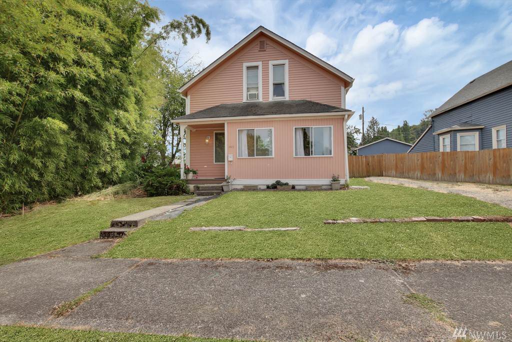 1440 30th St - Photo 1