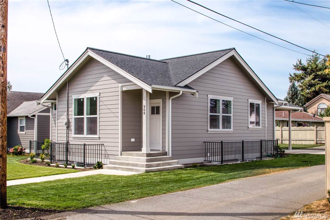 308 17th Street - Photo 1