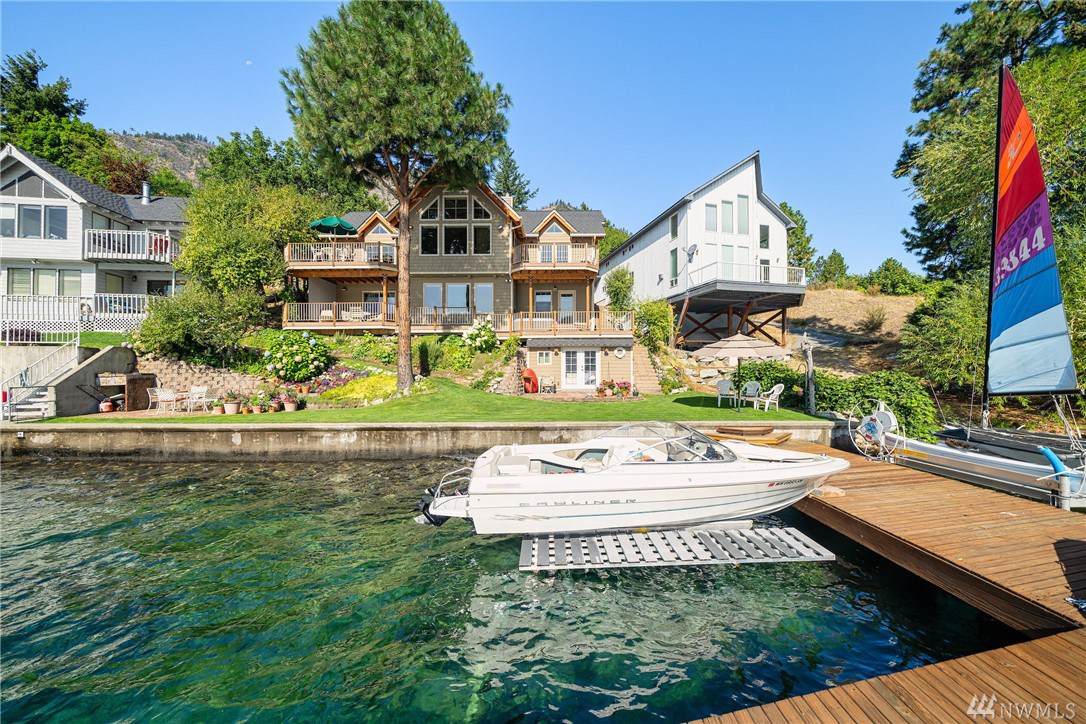 15902 Lakeshore Road - Photo 1